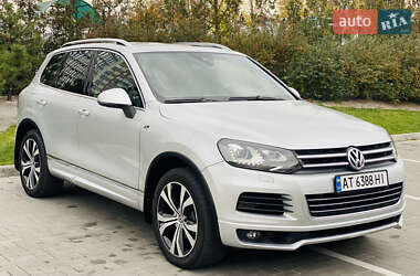 Позашляховик / Кросовер Volkswagen Touareg 2012 в Івано-Франківську