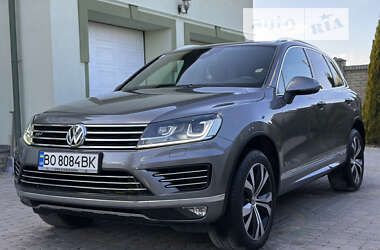 Внедорожник / Кроссовер Volkswagen Touareg 2017 в Тернополе