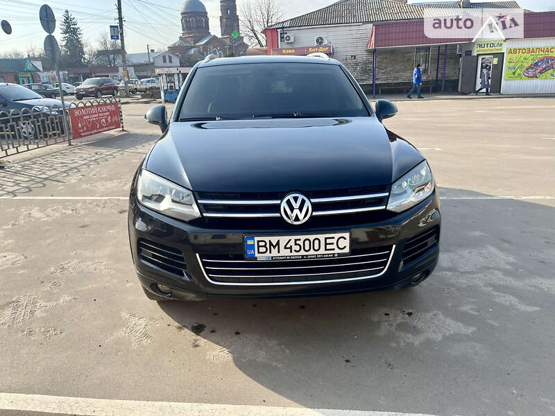 Внедорожник / Кроссовер Volkswagen Touareg 2013 в Лебедине