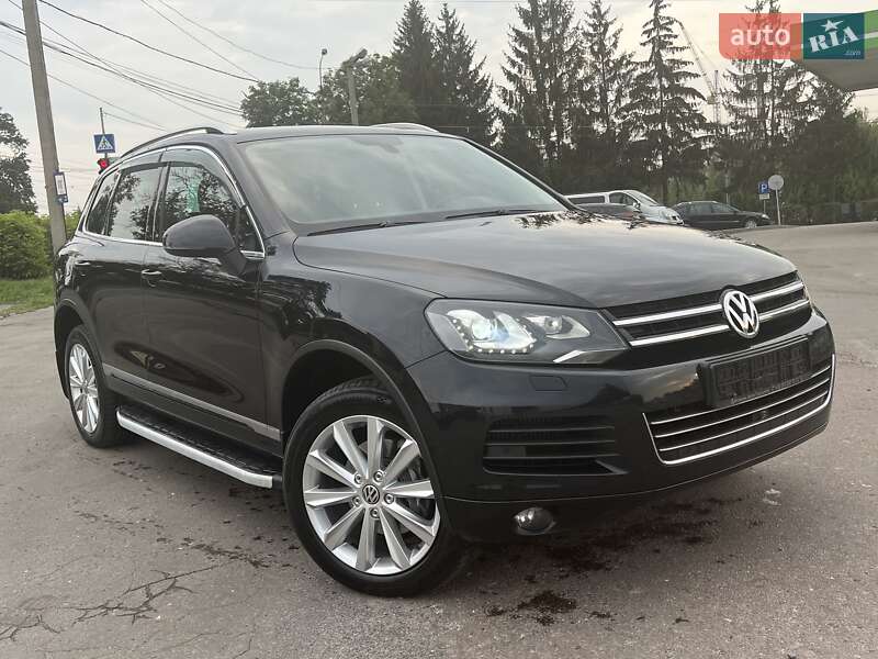 Позашляховик / Кросовер Volkswagen Touareg 2010 в Вінниці