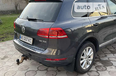 Внедорожник / Кроссовер Volkswagen Touareg 2012 в Днепре