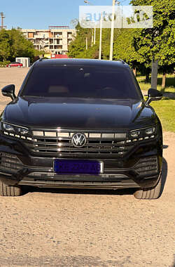 Внедорожник / Кроссовер Volkswagen Touareg 2020 в Кривом Роге
