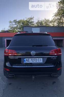 Позашляховик / Кросовер Volkswagen Touareg 2010 в Павлограді