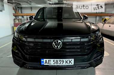 Позашляховик / Кросовер Volkswagen Touareg 2022 в Дніпрі