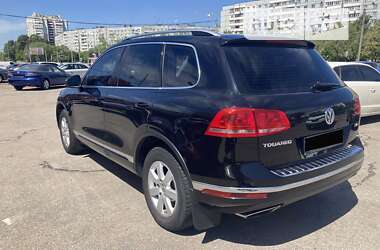 Позашляховик / Кросовер Volkswagen Touareg 2017 в Запоріжжі