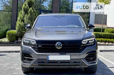 Позашляховик / Кросовер Volkswagen Touareg 2020 в Ужгороді