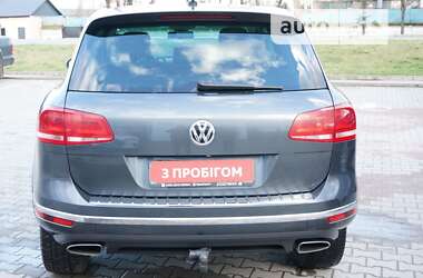 Позашляховик / Кросовер Volkswagen Touareg 2015 в Житомирі