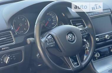 Внедорожник / Кроссовер Volkswagen Touareg 2017 в Запорожье