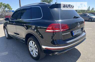 Внедорожник / Кроссовер Volkswagen Touareg 2017 в Запорожье