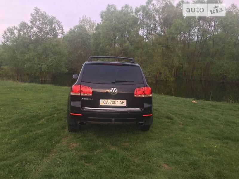Позашляховик / Кросовер Volkswagen Touareg 2003 в Лубнах