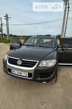 Позашляховик / Кросовер Volkswagen Touareg 2009 в Львові