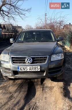 Позашляховик / Кросовер Volkswagen Touareg 2004 в Павлограді