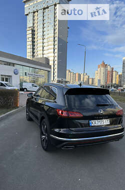 Позашляховик / Кросовер Volkswagen Touareg 2023 в Києві