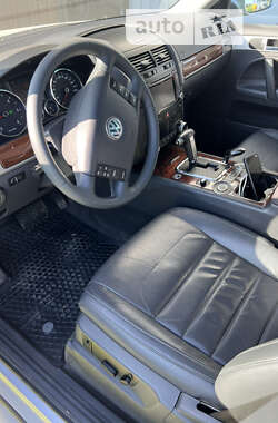 Внедорожник / Кроссовер Volkswagen Touareg 2007 в Черновцах