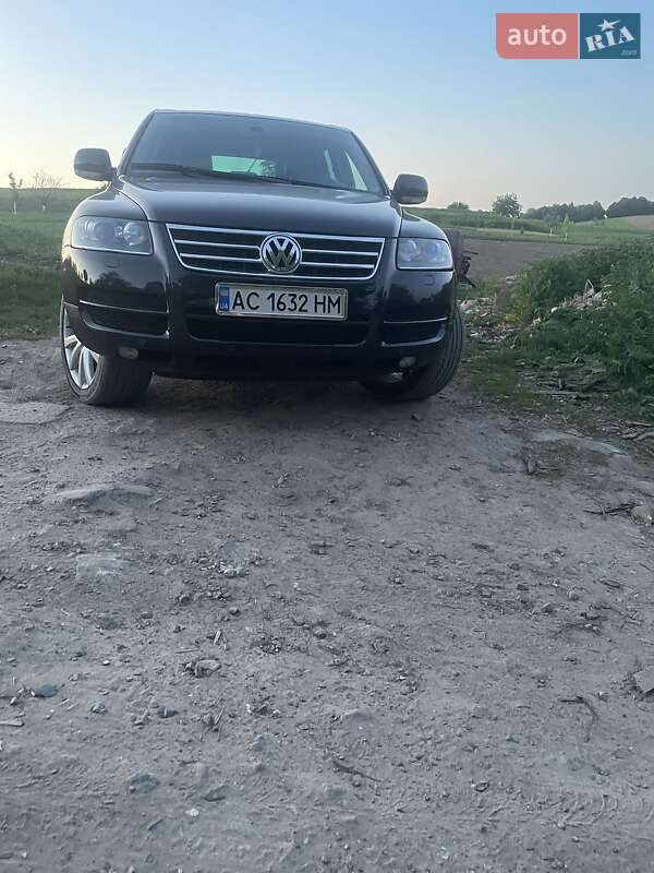 Позашляховик / Кросовер Volkswagen Touareg 2006 в Горохові