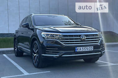 Внедорожник / Кроссовер Volkswagen Touareg 2020 в Киеве