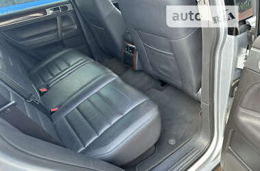 Внедорожник / Кроссовер Volkswagen Touareg 2005 в Чернигове