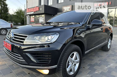 Внедорожник / Кроссовер Volkswagen Touareg 2016 в Луцке