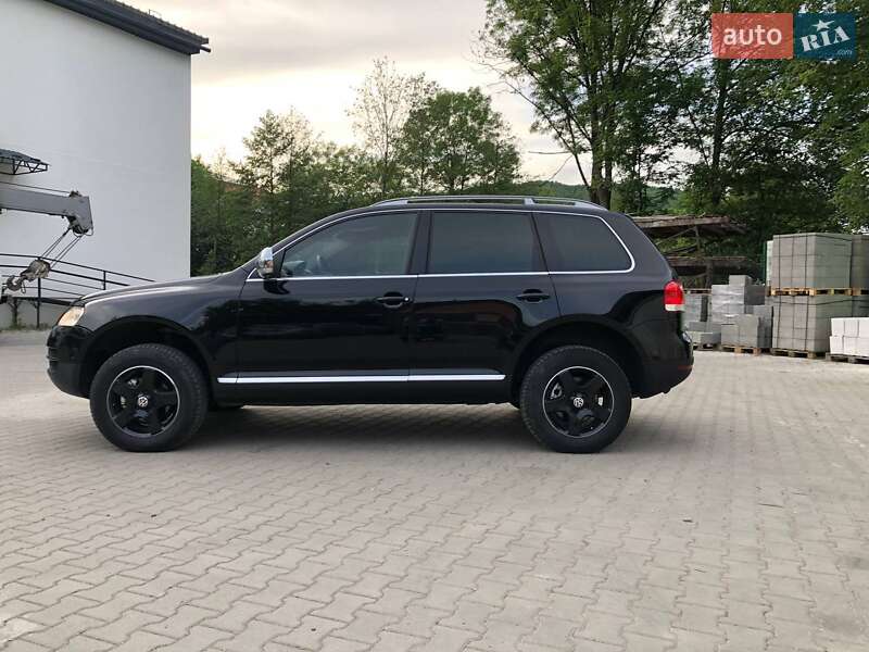 Внедорожник / Кроссовер Volkswagen Touareg 2007 в Поляне