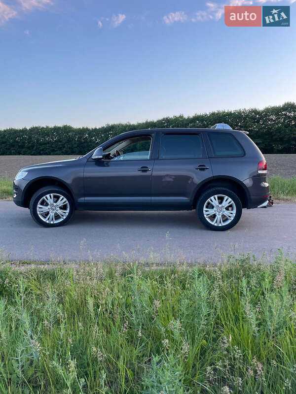 Позашляховик / Кросовер Volkswagen Touareg 2008 в Прилуках