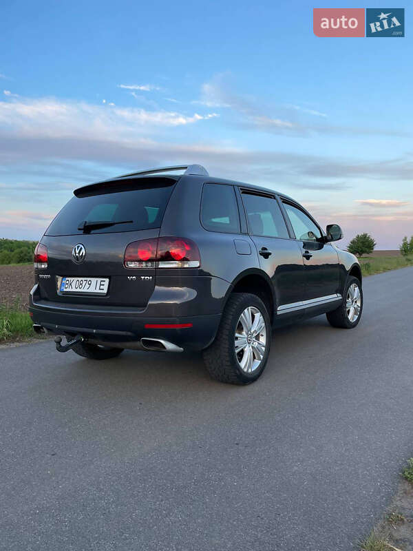 Позашляховик / Кросовер Volkswagen Touareg 2008 в Прилуках