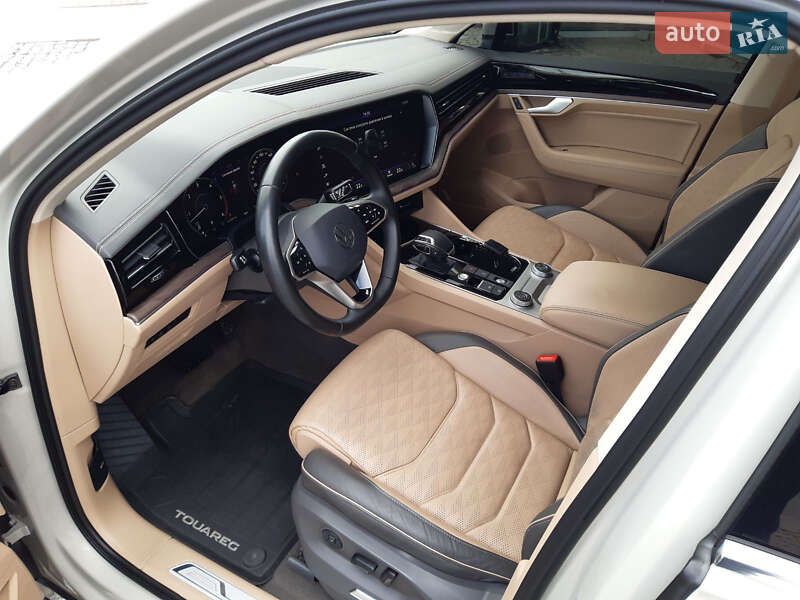 Внедорожник / Кроссовер Volkswagen Touareg 2022 в Днепре