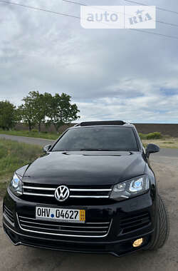 Позашляховик / Кросовер Volkswagen Touareg 2012 в Подільську