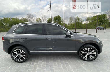 Внедорожник / Кроссовер Volkswagen Touareg 2013 в Тернополе