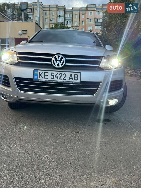 Внедорожник / Кроссовер Volkswagen Touareg 2011 в Кривом Роге