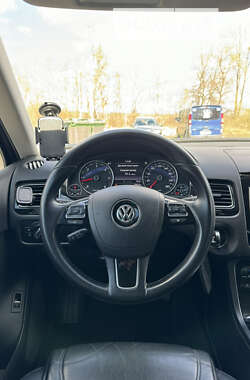 Внедорожник / Кроссовер Volkswagen Touareg 2012 в Ивано-Франковске