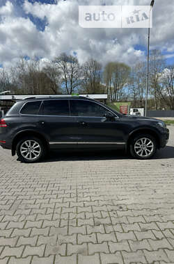 Внедорожник / Кроссовер Volkswagen Touareg 2012 в Ивано-Франковске