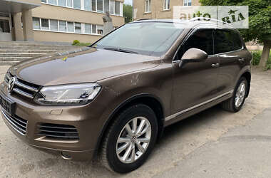 Позашляховик / Кросовер Volkswagen Touareg 2012 в Краснограді