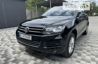 Внедорожник / Кроссовер Volkswagen Touareg 2012 в Гадяче