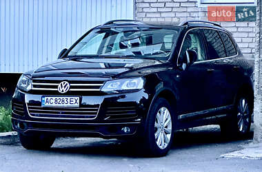 Внедорожник / Кроссовер Volkswagen Touareg 2013 в 