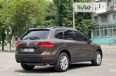 Позашляховик / Кросовер Volkswagen Touareg 2012 в Кременчуці