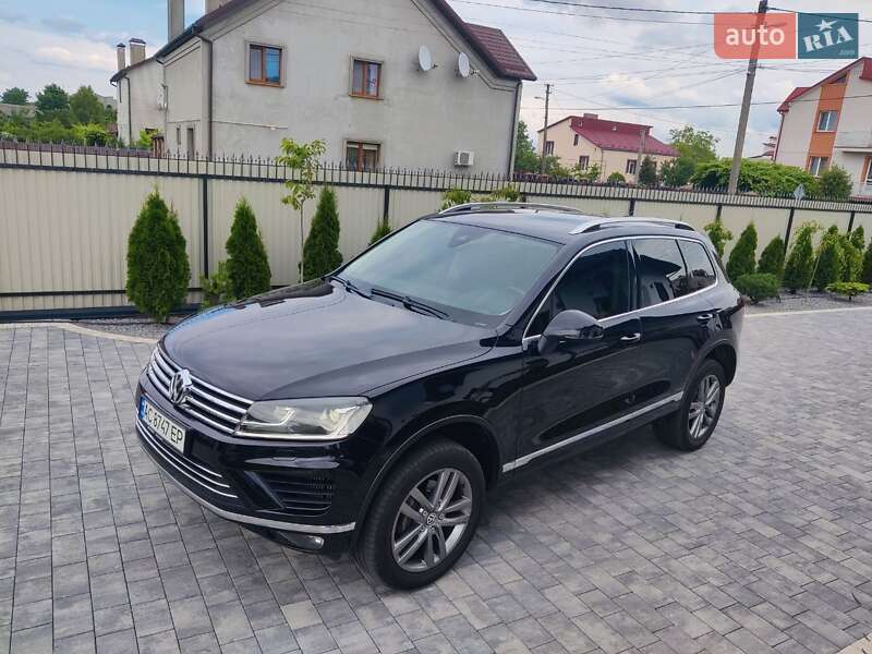 Позашляховик / Кросовер Volkswagen Touareg 2016 в Луцьку