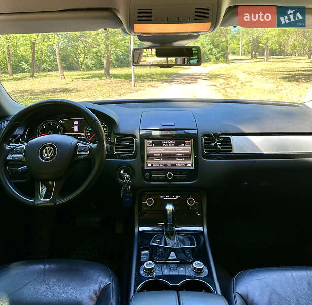 Внедорожник / Кроссовер Volkswagen Touareg 2011 в Кривом Роге фото 3 Внедорожник / Кроссовер Volkswagen Touareg 2011 в Кривом Роге