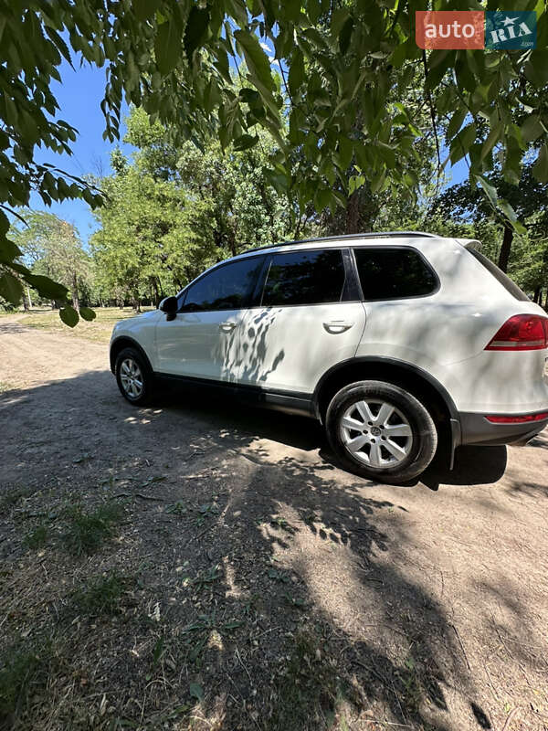 Внедорожник / Кроссовер Volkswagen Touareg 2011 в Кривом Роге фото 13 Внедорожник / Кроссовер Volkswagen Touareg 2011 в Кривом Роге