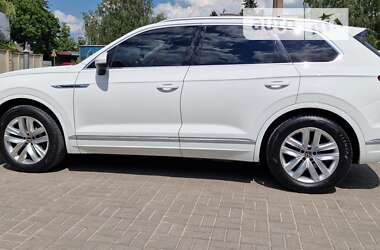 Позашляховик / Кросовер Volkswagen Touareg 2021 в Тернополі