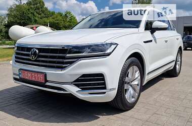 Позашляховик / Кросовер Volkswagen Touareg 2021 в Тернополі