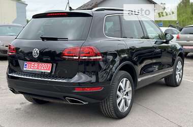 Внедорожник / Кроссовер Volkswagen Touareg 2013 в Дубно