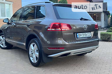 Позашляховик / Кросовер Volkswagen Touareg 2012 в Сумах