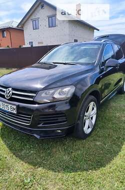 Позашляховик / Кросовер Volkswagen Touareg 2014 в Києві