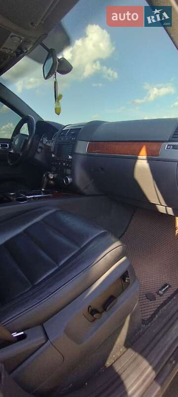 Внедорожник / Кроссовер Volkswagen Touareg 2003 в Харькове