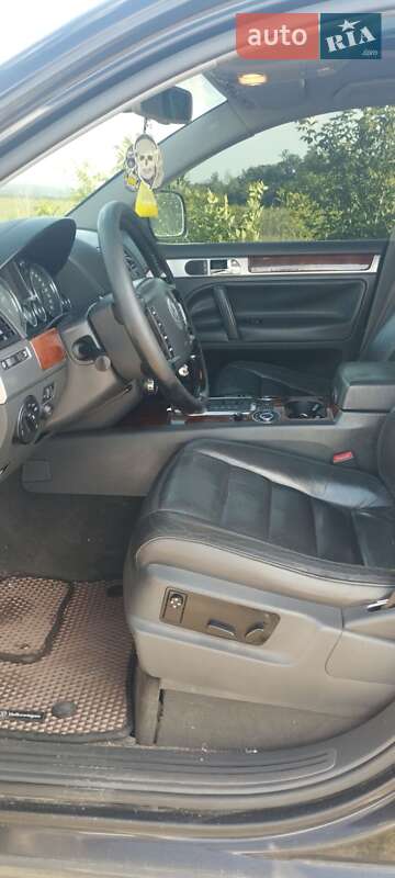 Внедорожник / Кроссовер Volkswagen Touareg 2003 в Харькове