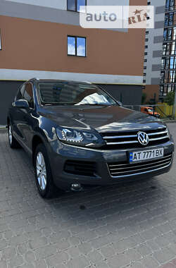 Внедорожник / Кроссовер Volkswagen Touareg 2012 в Ивано-Франковске