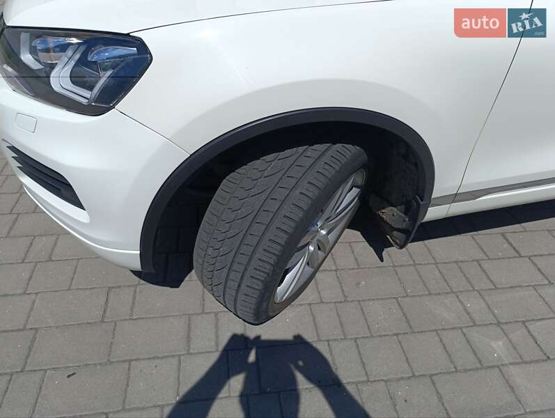 Внедорожник / Кроссовер Volkswagen Touareg 2011 в Запорожье фото 7 Внедорожник / Кроссовер Volkswagen Touareg 2011 в Запорожье
