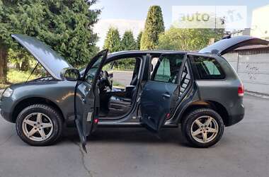 Внедорожник / Кроссовер Volkswagen Touareg 2004 в Ровно