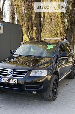 Внедорожник / Кроссовер Volkswagen Touareg 2005 в Хмельнике