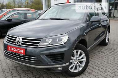 Внедорожник / Кроссовер Volkswagen Touareg 2015 в Житомире